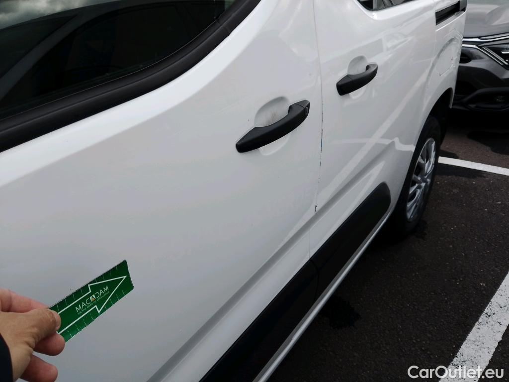  Citroen  Berlingo CITROEN  / 2018 / 4P / combi Talla M BlueHDi 100 S&S LIVE PACK BUSINE #23