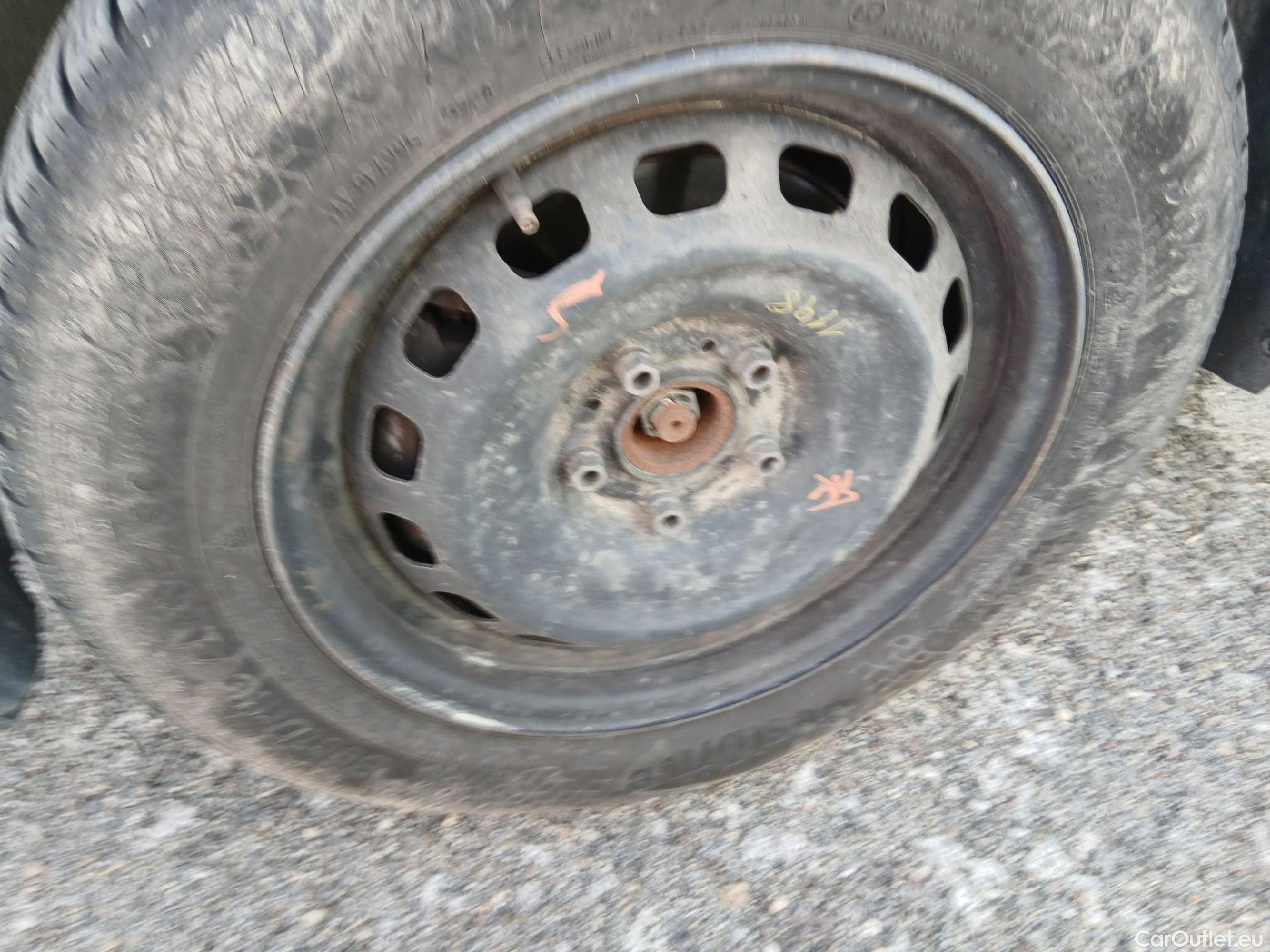  Citroen  Berlingo CITROEN  / 2018 / 3P / furgón derivado de turismo Talla M BlueHDi 73kW CONTROL #8