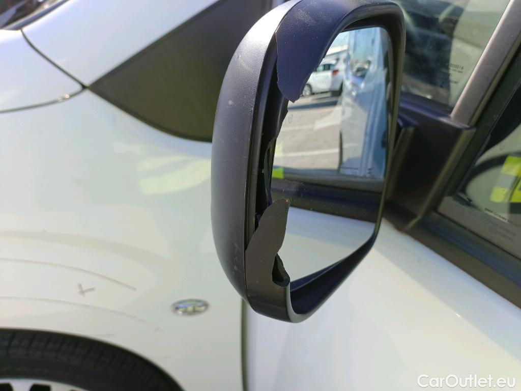  Citroen  Berlingo CITROEN  / 2015 / 4P / combi Talla M BlueHDi 100 S&S LIVE (IND) #2