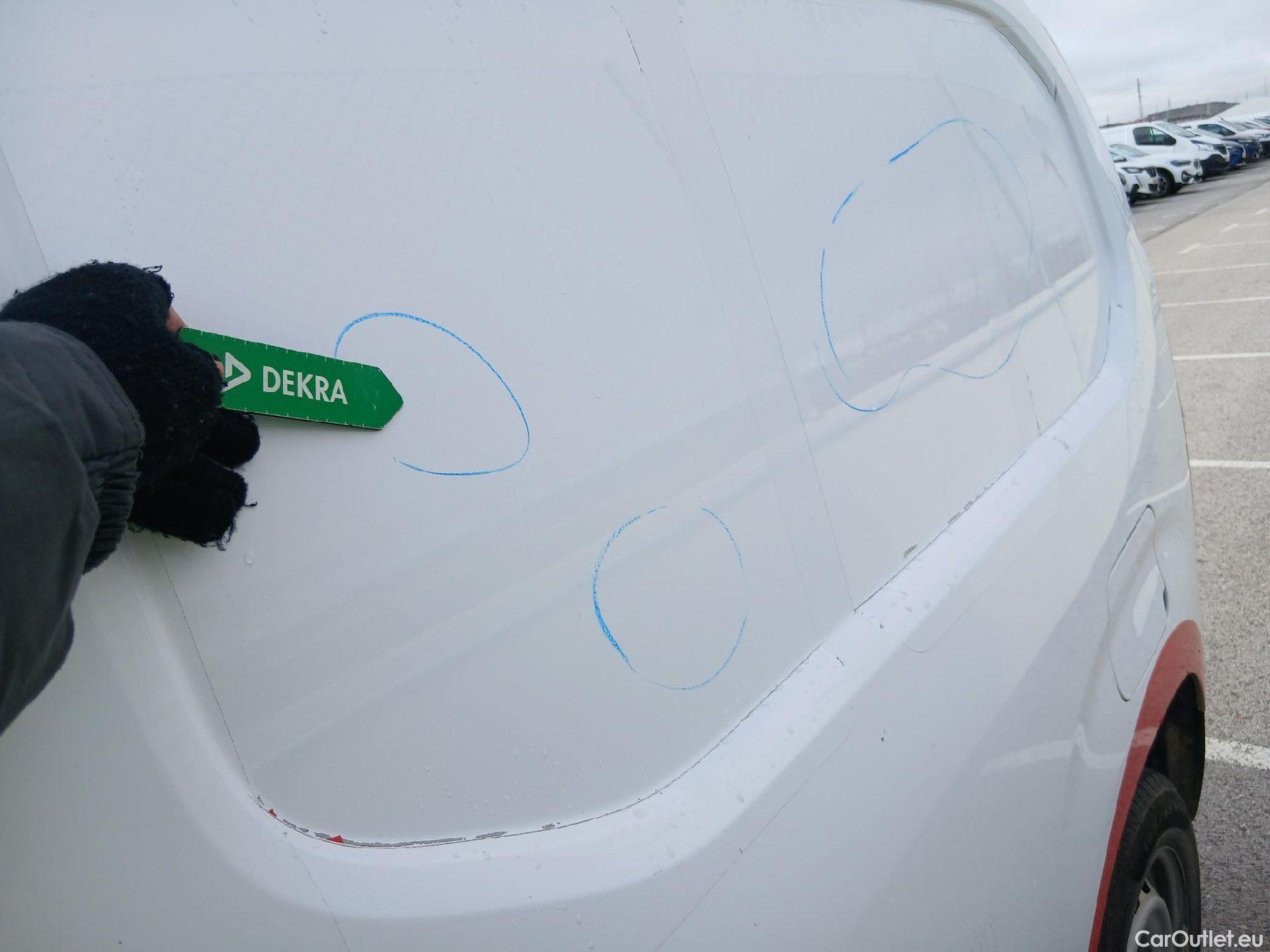  Citroen  Berlingo CITROEN  / 2018 / 3P / furgón derivado de turismo Talla M BlueHDi 100 CONTROL #8