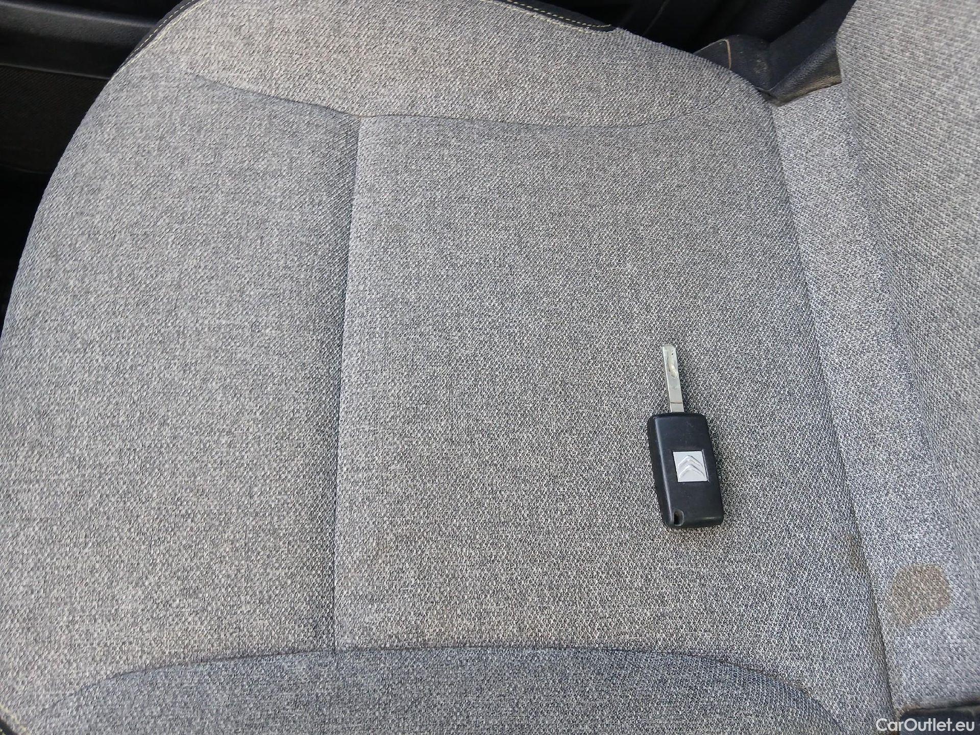  Citroen  Berlingo CITROEN  VU 4p 2G combi Multispace LIVE Edit.BlueHDi 74KW (100CV #2