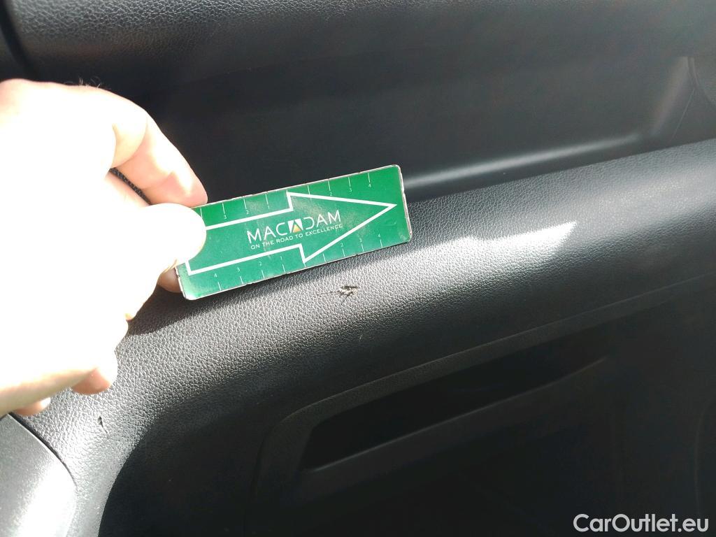  Citroen  Berlingo CITROEN  / 2018 / 4P / combi Talla M BlueHDi 100 S&S LIVE PACK BUSINE #17