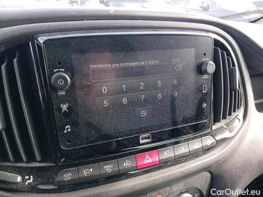  Fiat  Doblo FIAT Doblò Cargo/2015/4P/furgón derivado de turismo Cargo SX 1.6 Mjet 66kW (90CV) (AC) #35