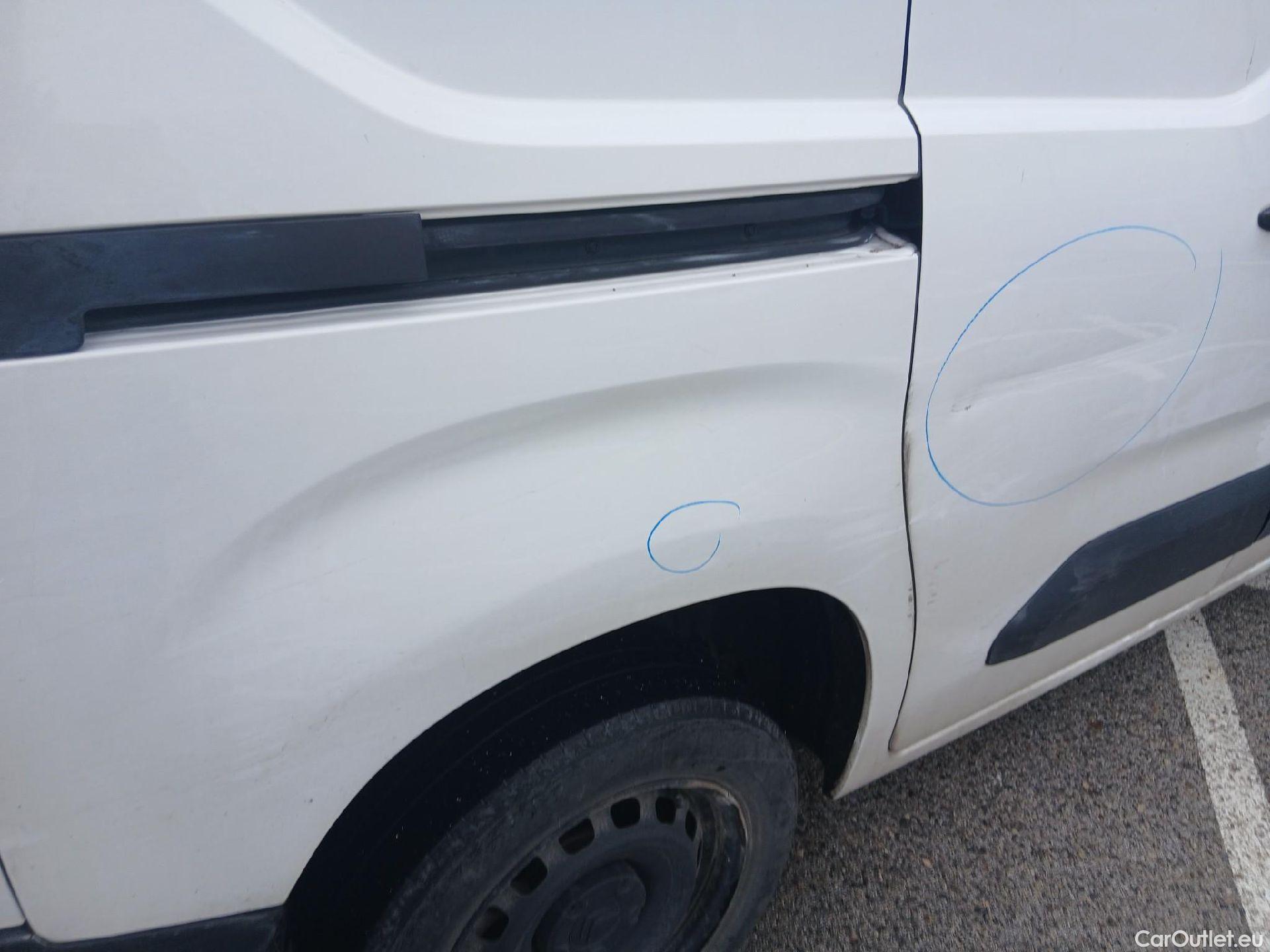  Citroen  Berlingo CITROEN  / 2018 / 3P / furgón derivado de turismo Talla M BlueHDi 73kW CONTROL #30