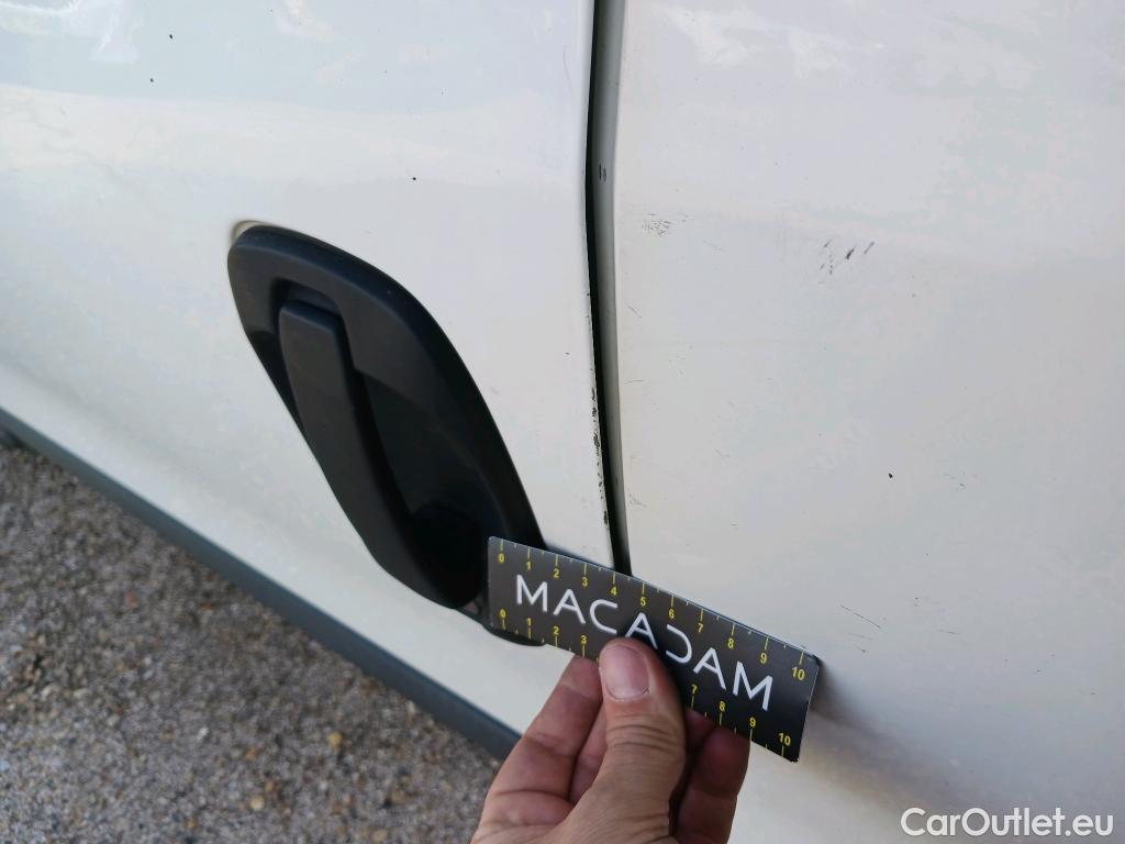  Fiat  Doblo FIAT Doblò Cargo/2015/4P/furgón derivado de turismo Cargo SX 1.6 Mjet 66kW (90CV) (AC) #15