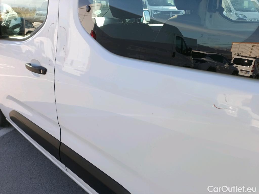  Citroen  Berlingo CITROEN  / 2015 / 4P / combi Talla M BlueHDi 100 S&S LIVE (IND) #6