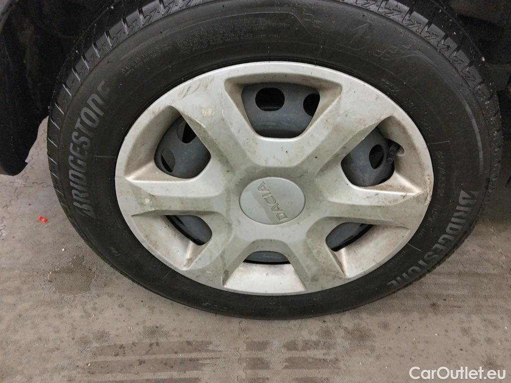  Dacia  Dokker DACIA  / 2013 / 4P / furgón derivado de turismo Van Essential Blue dCi 70kW (95CV) #24