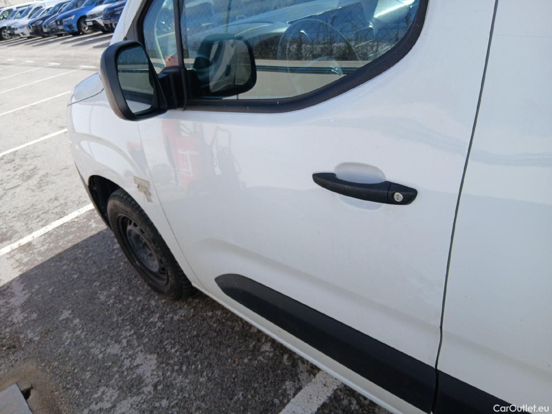  Citroen  Berlingo CITROEN  / 2018 / 3P / furgón derivado de turismo Talla M BlueHDi 73kW CONTROL #12