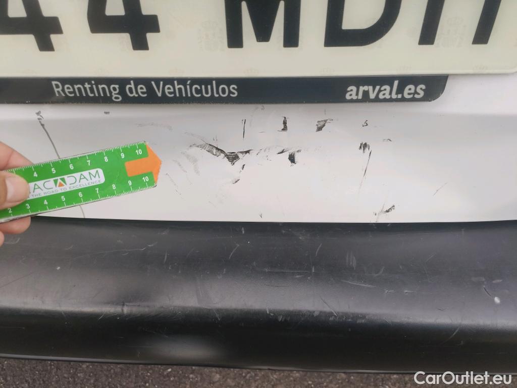  Citroen  Berlingo CITROEN  / 2018 / 4P / combi Talla M BlueHDi 100 S&S LIVE PACK BUSINE #2