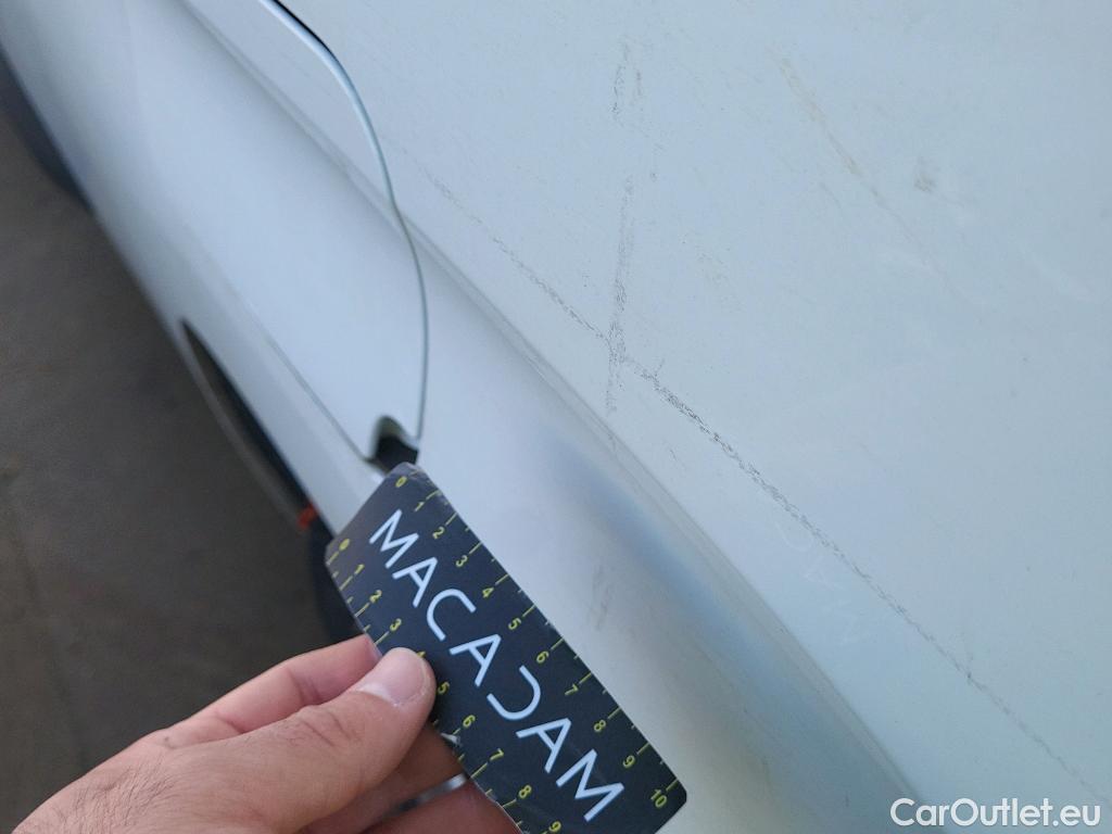  Citroen  Berlingo CITROEN  / 2018 / 4P / furgón derivado de turismo Talla XL BlueHDi 100 CONTROL #4