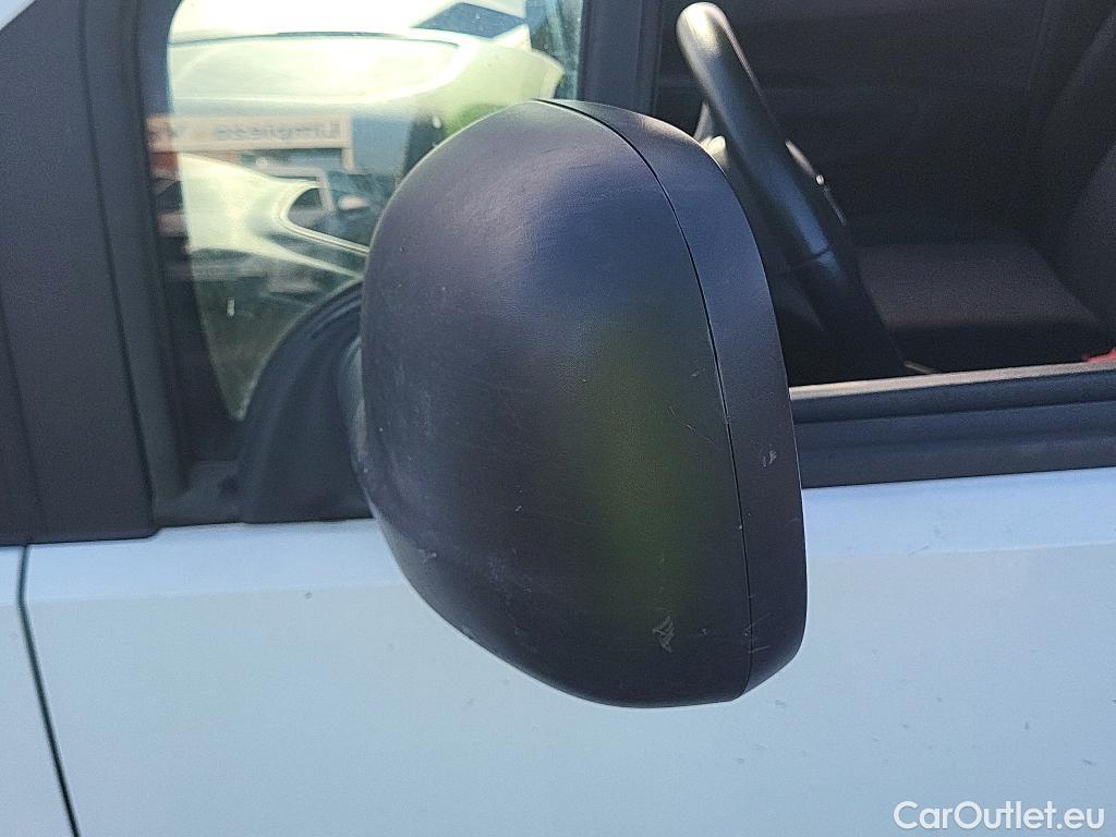  Citroen  Berlingo CITROEN  / 2018 / 4P / furgón derivado de turismo Talla XL BlueHDi 100 CONTROL #36