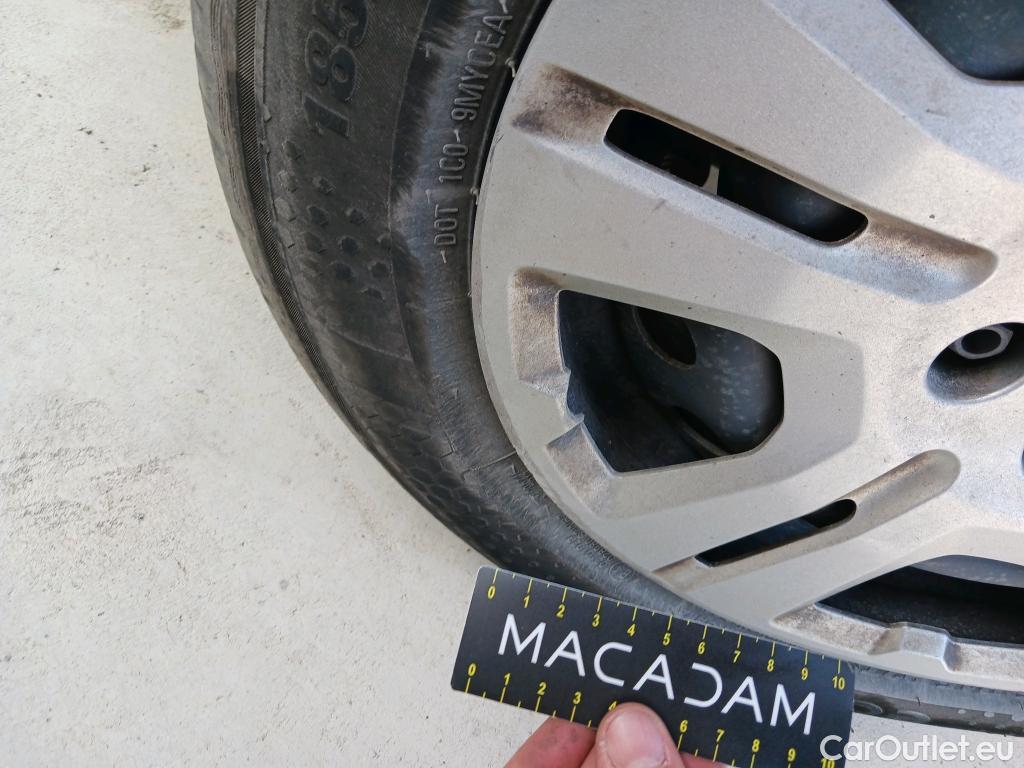  Fiat  Doblo FIAT Doblò Cargo/2015/4P/furgón derivado de turismo Cargo SX 1.6 Mjet 66kW (90CV) (AC) #30