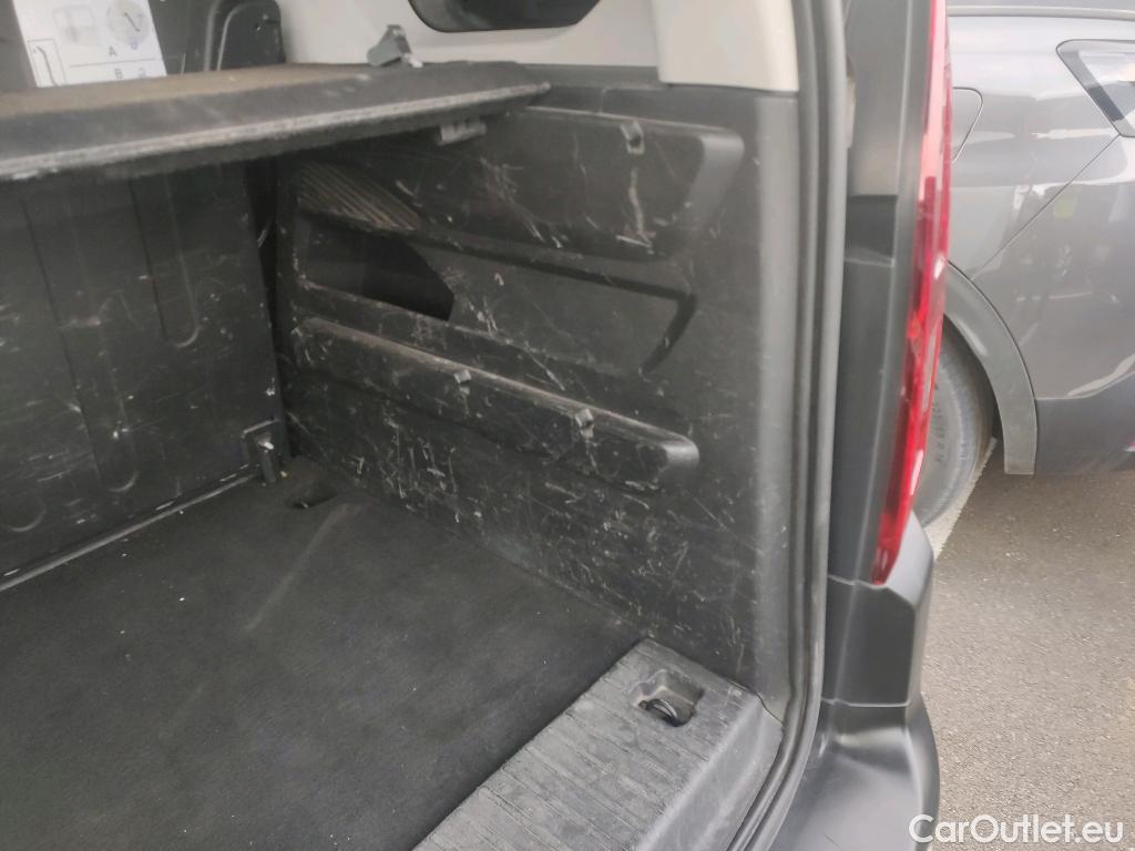  Citroen  Berlingo CITROEN  / 2018 / 4P / combi Talla M BlueHDi 100 S&S LIVE PACK BUSINE #20