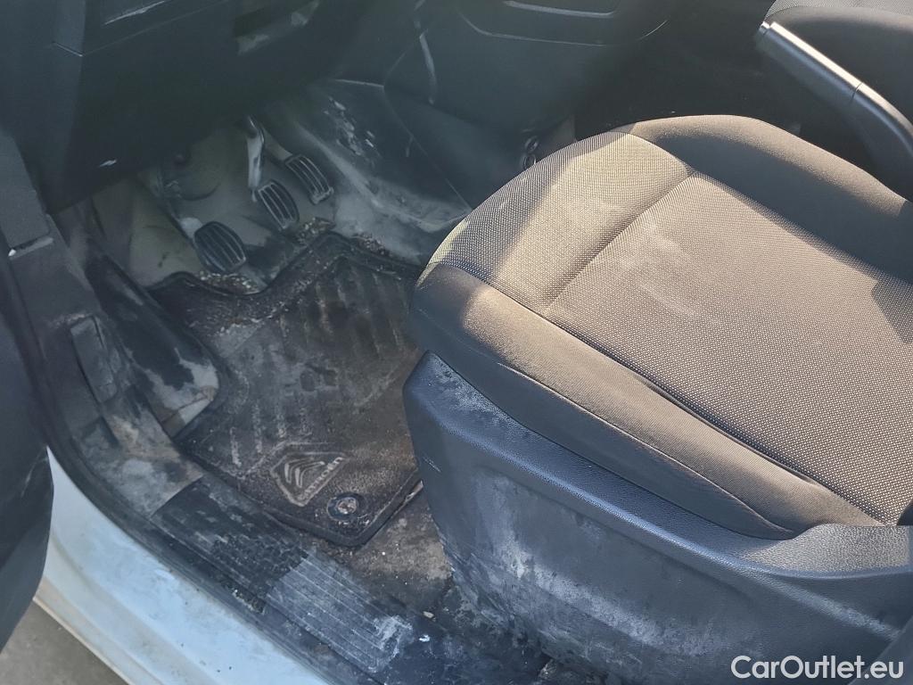  Citroen  Berlingo CITROEN  / 2018 / 4P / furgón derivado de turismo Talla XL BlueHDi 100 CONTROL #38