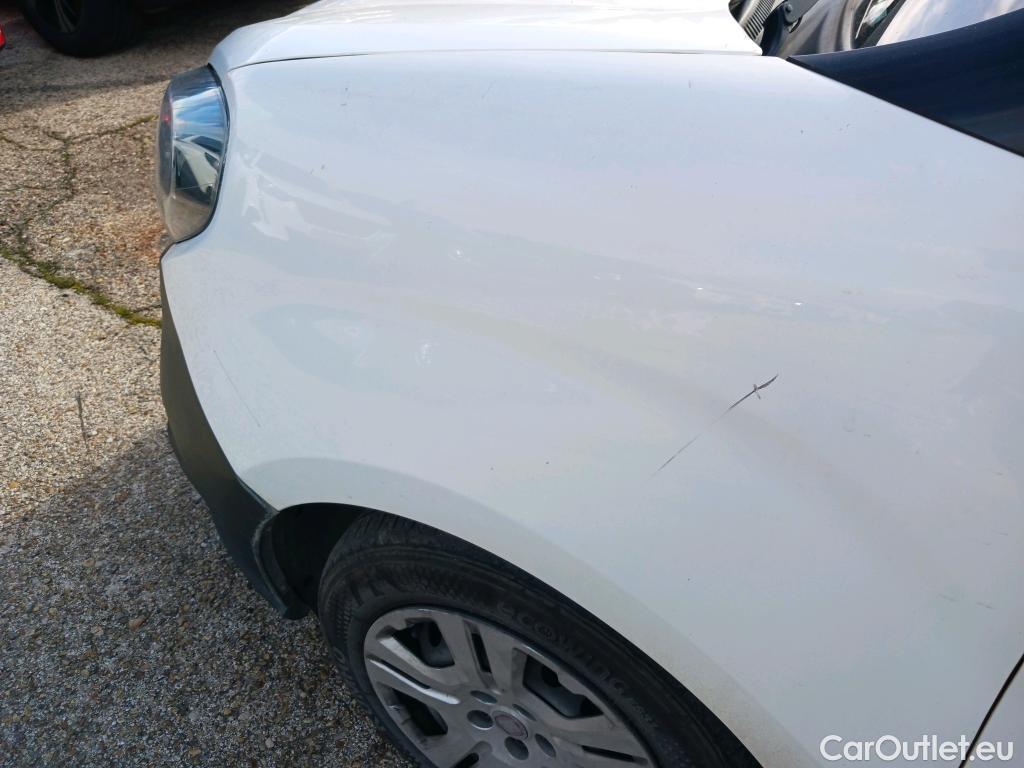  Fiat  Doblo FIAT Doblò Cargo/2015/4P/furgón derivado de turismo Cargo SX 1.6 Mjet 66kW (90CV) (AC) #31