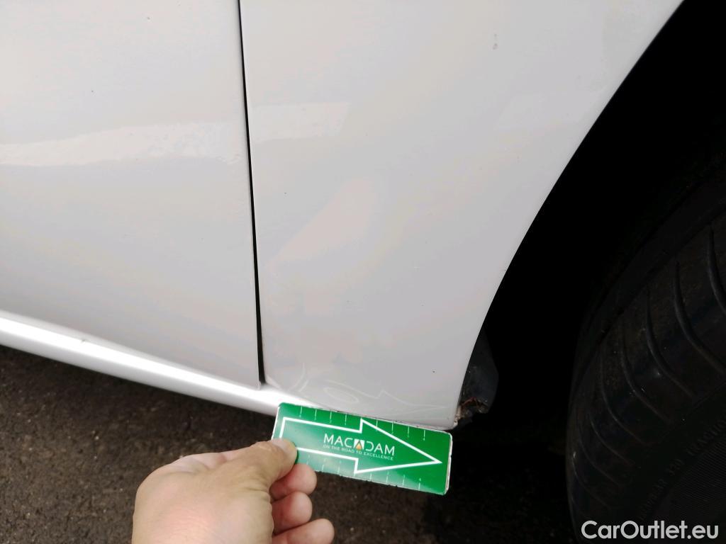  Citroen  Berlingo CITROEN  / 2018 / 4P / combi Talla M BlueHDi 100 S&S LIVE PACK BUSINE #26