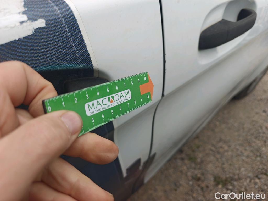  Mercedes  Vito MERCEDES-BENZ  / 2014 / 4P / furgón 111 CDI Larga #23