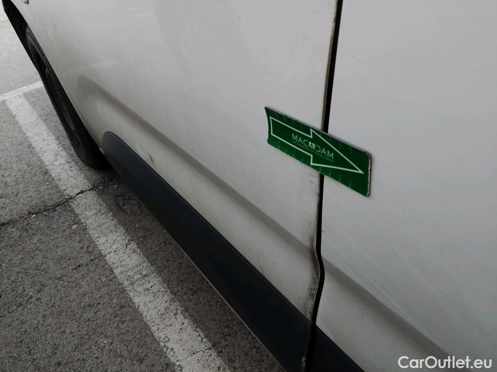  Opel  Combo OPEL  / 2018 / 3P / furgón derivado de turismo 1.6 TD S/S 74kW (100CV) Express L H1 650 #11