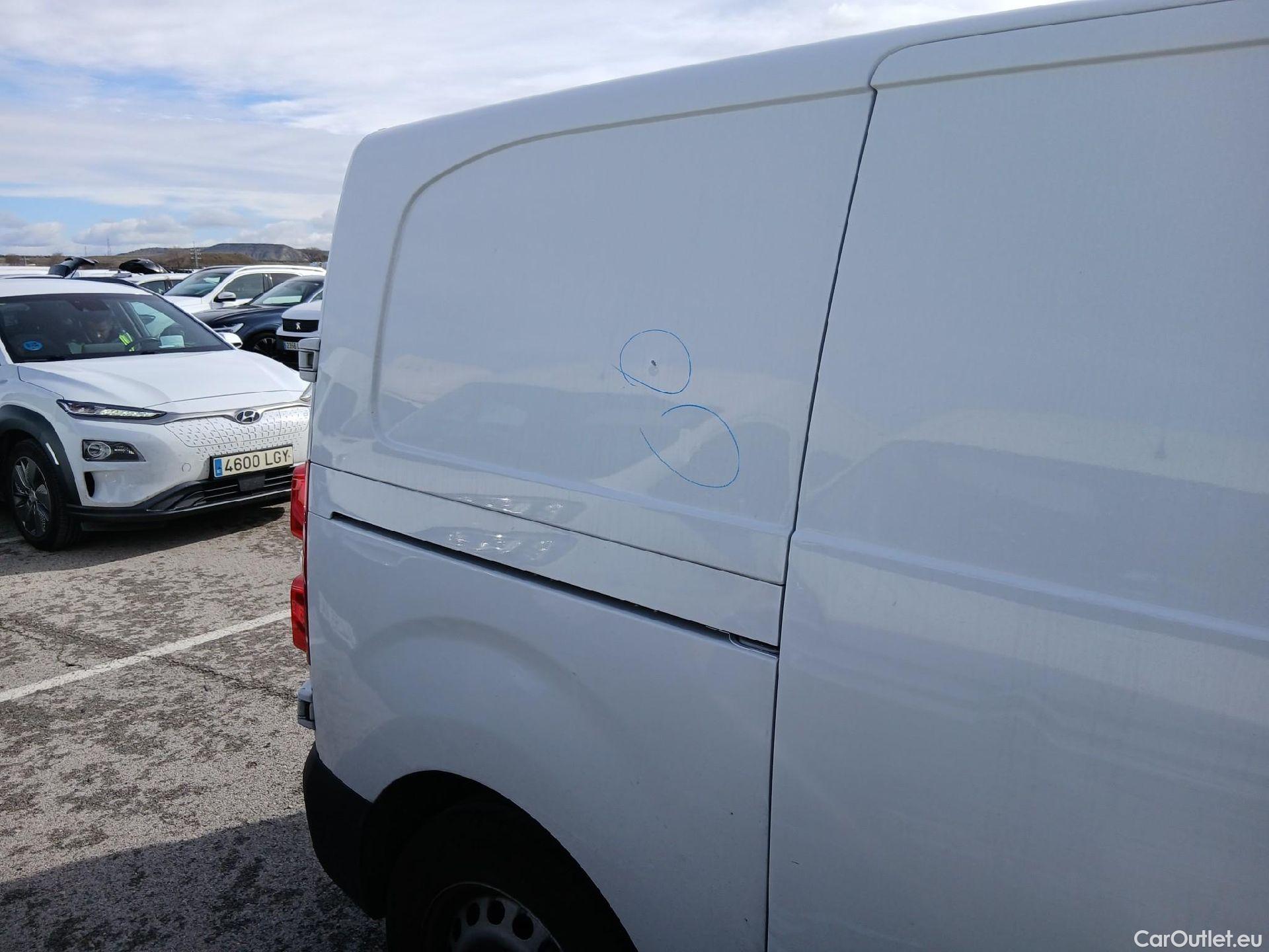  Opel  Vivaro OPEL  / 2019 / 4P / furgón 1.5 Diésel 88kW (120CV) M Std Select #25