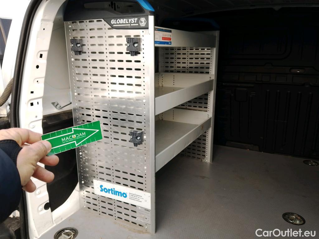  Opel  Combo OPEL  / 2018 / 3P / furgón derivado de turismo 1.6 TD S/S 74kW (100CV) Express L H1 650 #36