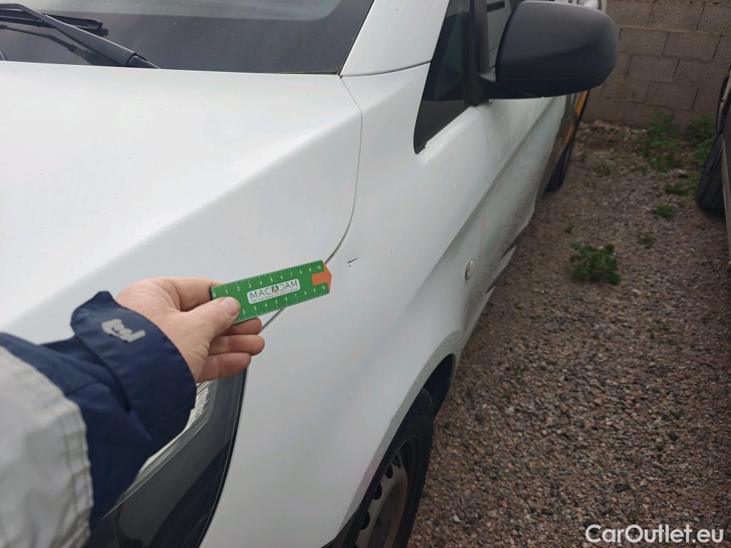  Mercedes  Vito MERCEDES-BENZ  / 2014 / 4P / furgón 111 CDI Larga #45