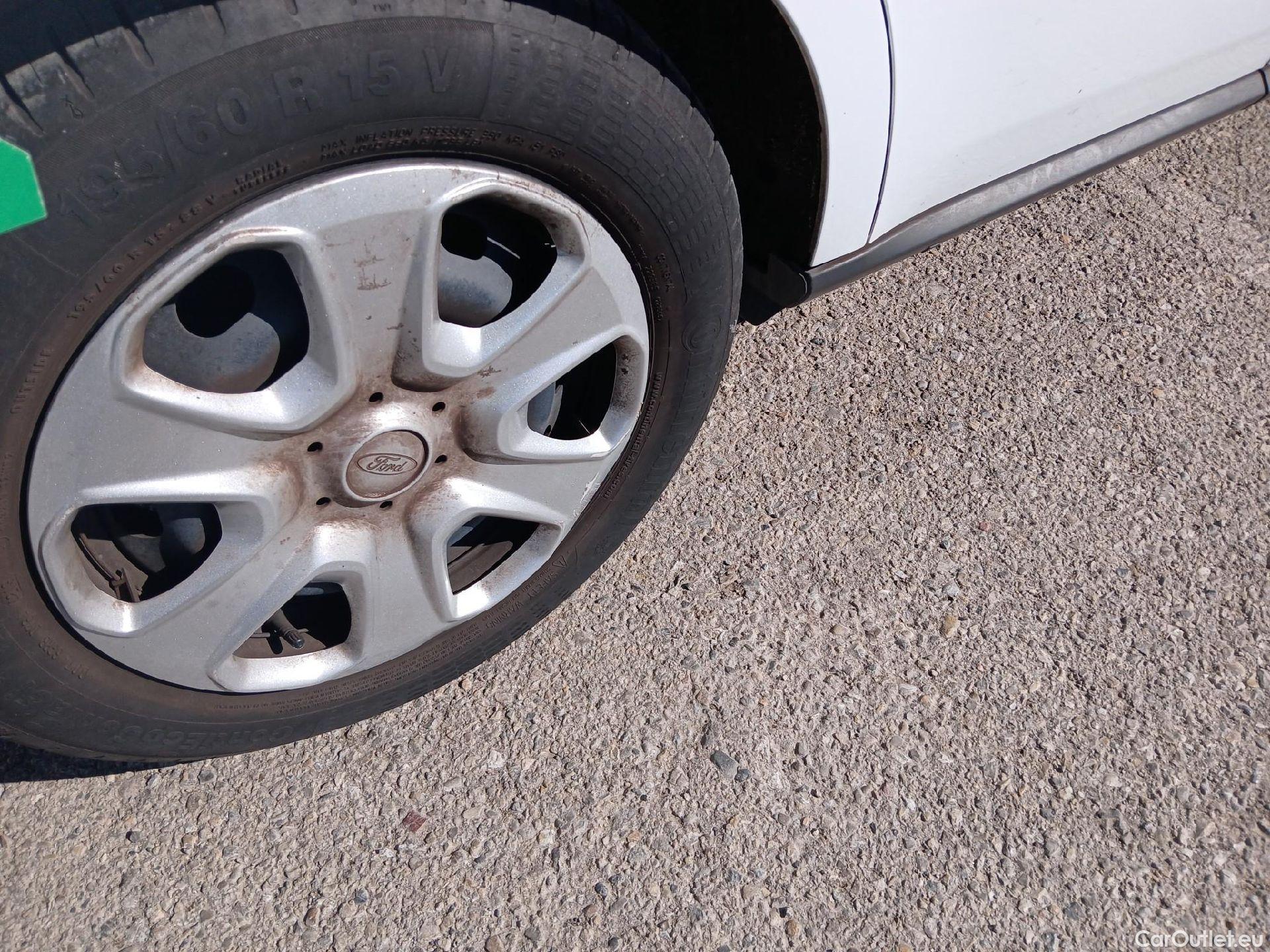  Ford  Transit Connect FORD Transit Courier / 2014 / 4P / combi Kombi 1.5 TDCi 71kW Trend #49