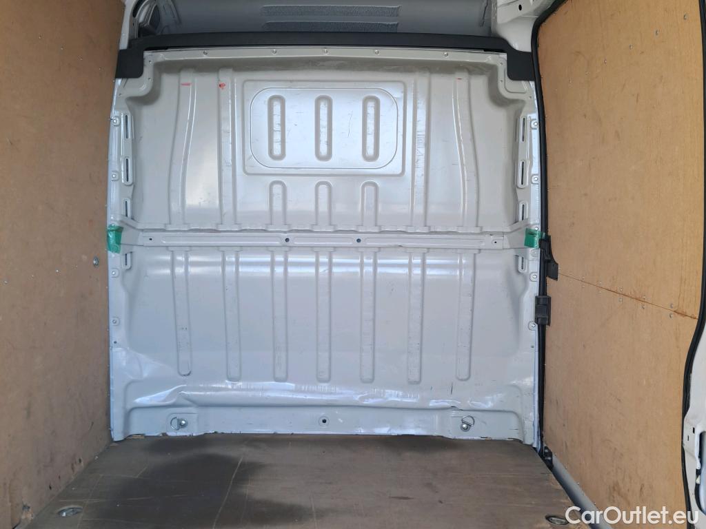  Peugeot  Boxer PEUGEOT  / 2014 / 4P / furgón 335 L2 H2 BHDI 103kW (140CV) S&S 6 V. M #28