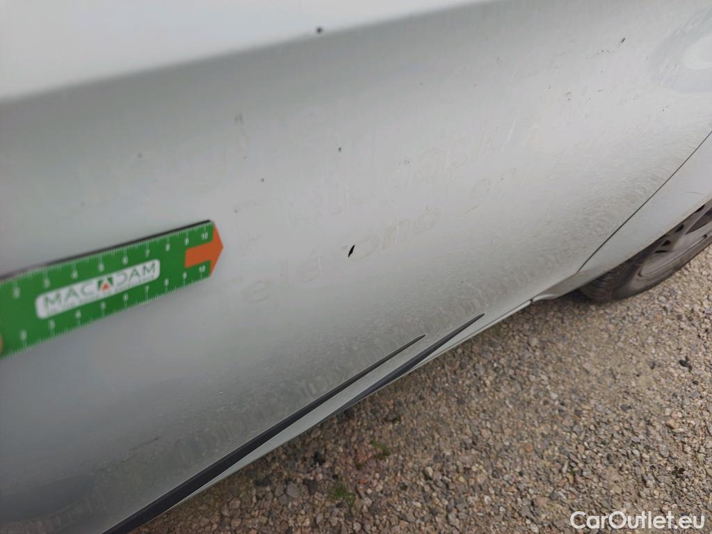  Mercedes  Vito MERCEDES-BENZ  / 2014 / 4P / furgón 111 CDI Larga #25