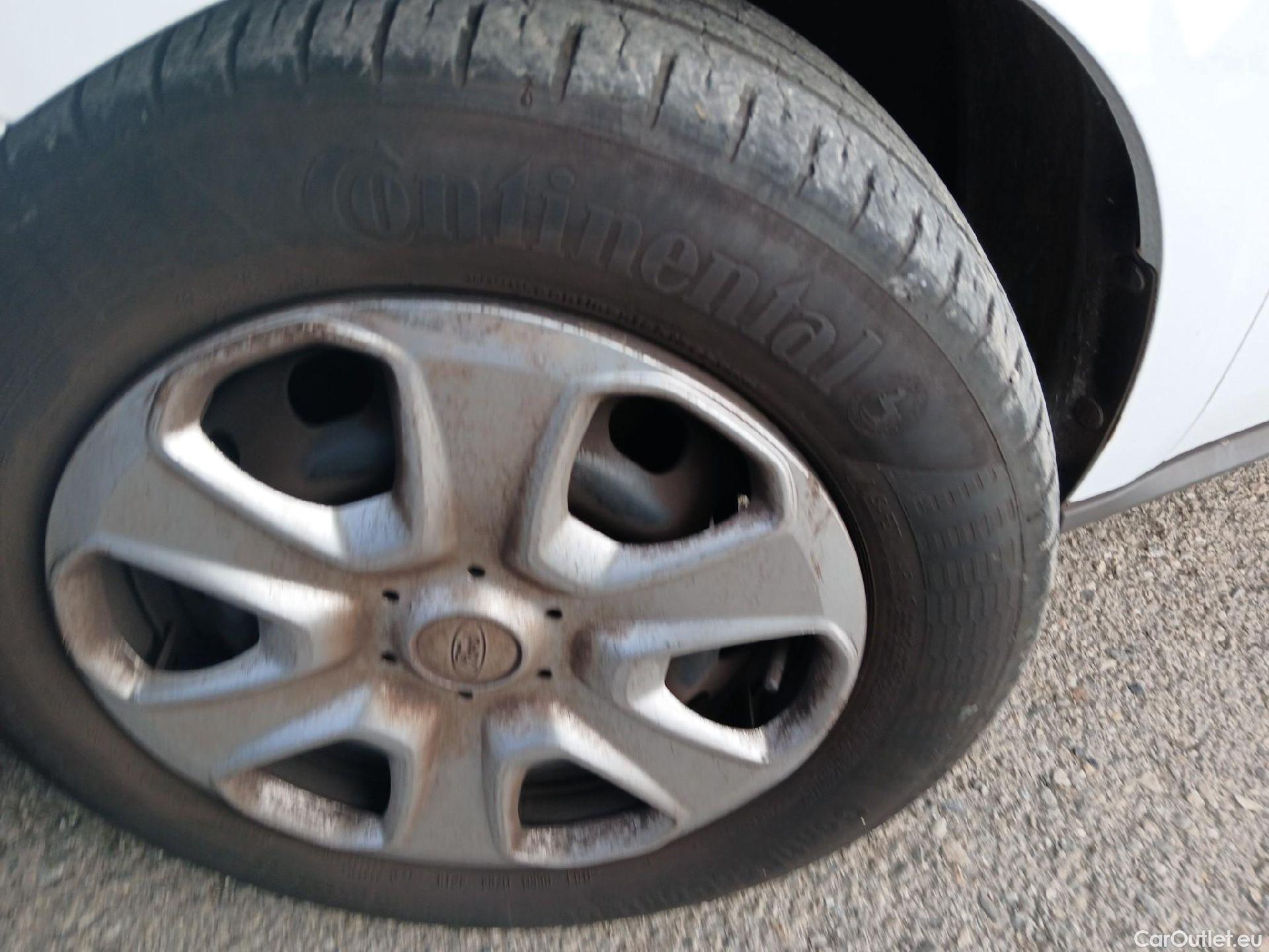  Ford  Transit Connect FORD Transit Courier / 2014 / 4P / combi Kombi 1.5 TDCi 71kW Trend #17