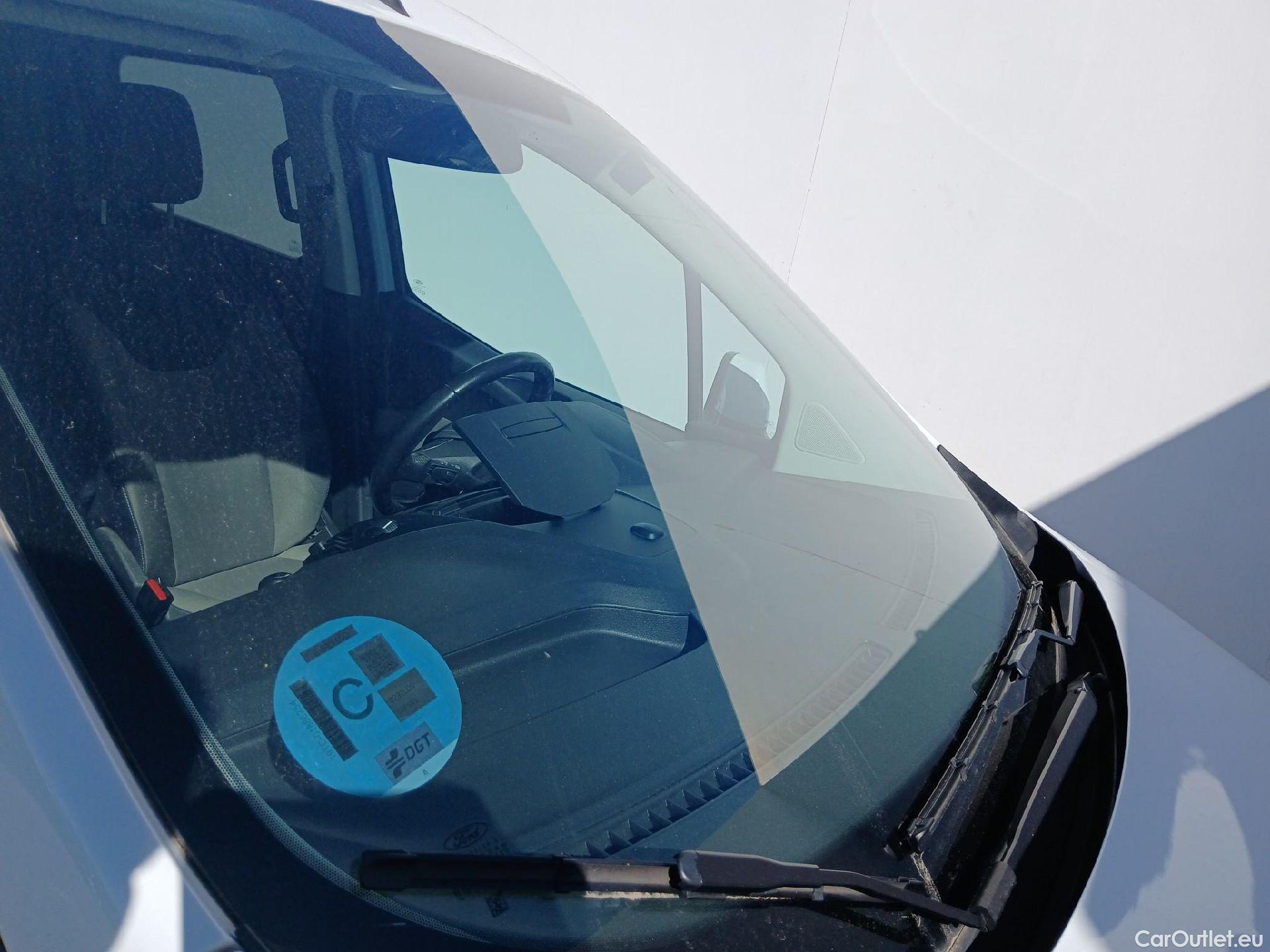  Ford  Transit Connect FORD Transit Courier / 2014 / 4P / combi Kombi 1.5 TDCi 71kW Trend #8