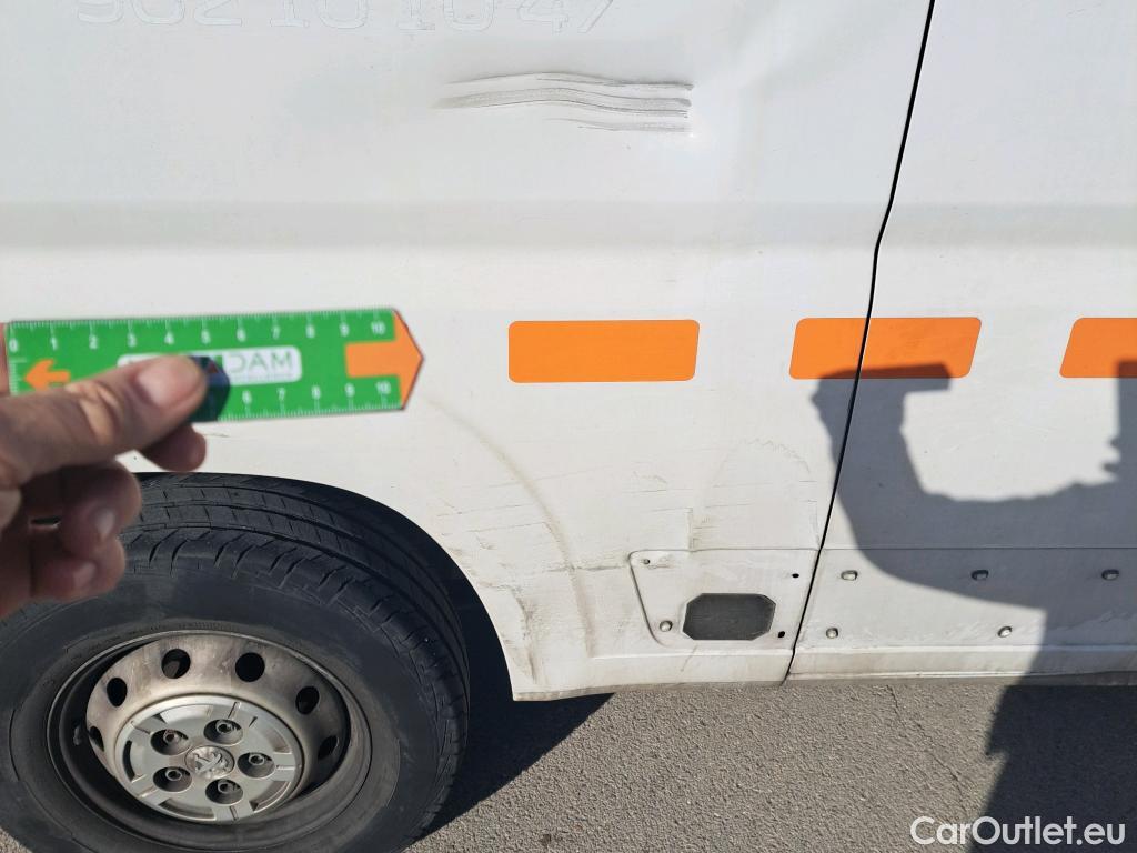  Peugeot  Boxer PEUGEOT  / 2014 / 4P / furgón 335 L2 H2 BHDI 103kW (140CV) S&S 6 V. M #44