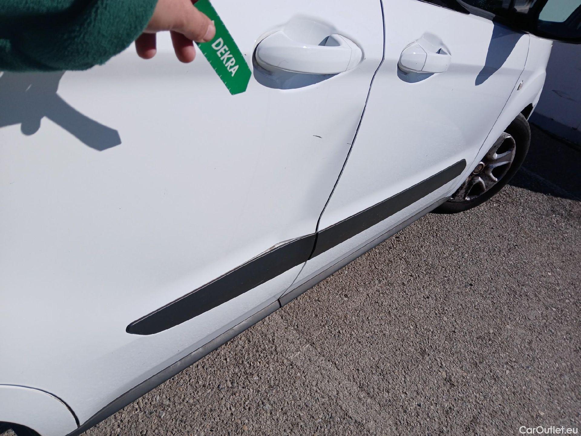  Ford  Transit Connect FORD Transit Courier / 2014 / 4P / combi Kombi 1.5 TDCi 71kW Trend #51