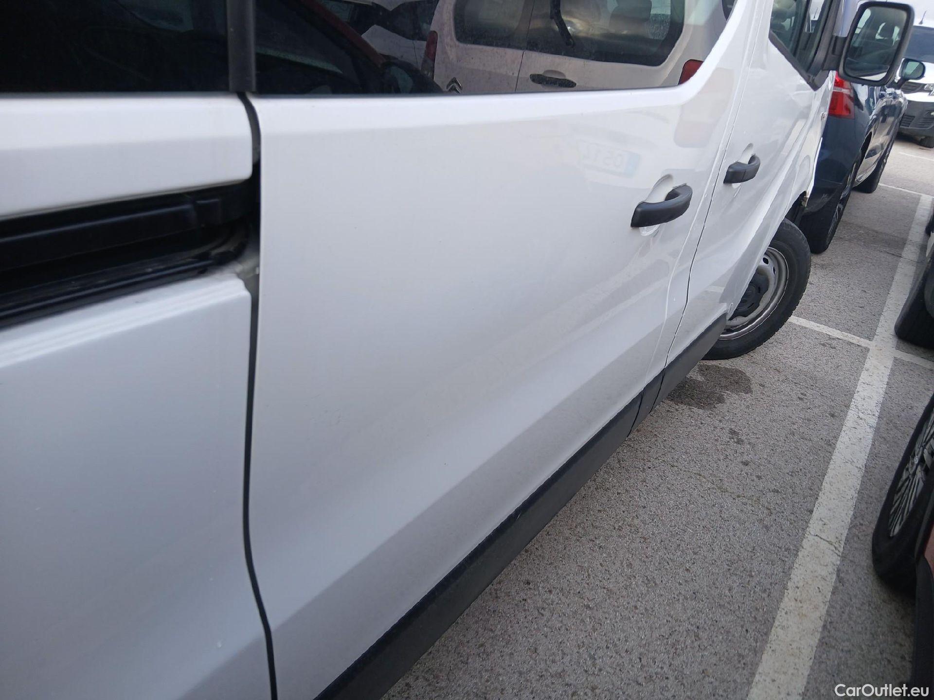  Renault  Trafic RENAULT  / 2019 / 4P / combi Combi 9 Largo Energy Blue dCi 88 kW #13