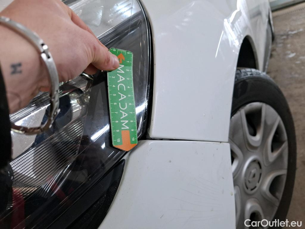  Renault  Clio  IV Air 1.5 dCi 75CV BVM5 E6 #49