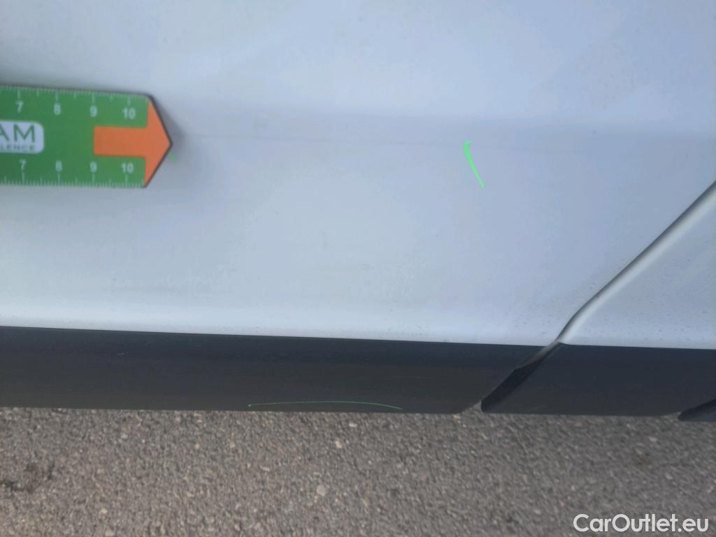  Renault  Trafic RENAULT  / 2019 / 4P / furgón Furgón 27 L1H1 Energy BluedCi 88 kW #6