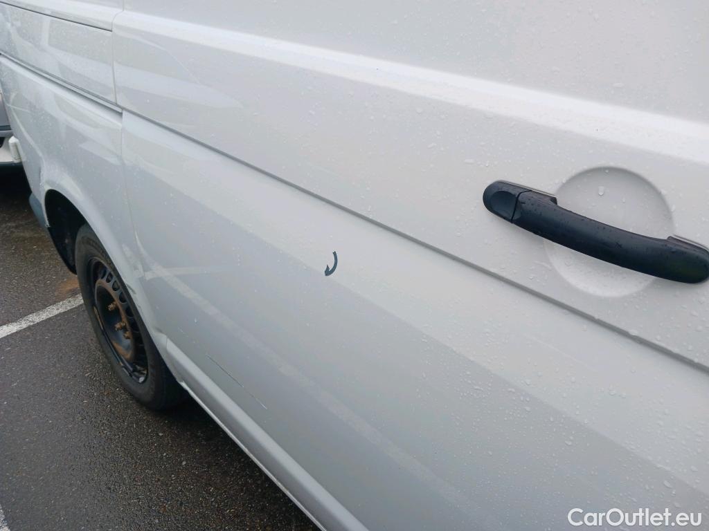  Land Rover  Discovery VOLKSWAGEN Transporter / 2020 / 4P / furgón Furgón Corto TN 2.0 TDI 110kW 4MO #18