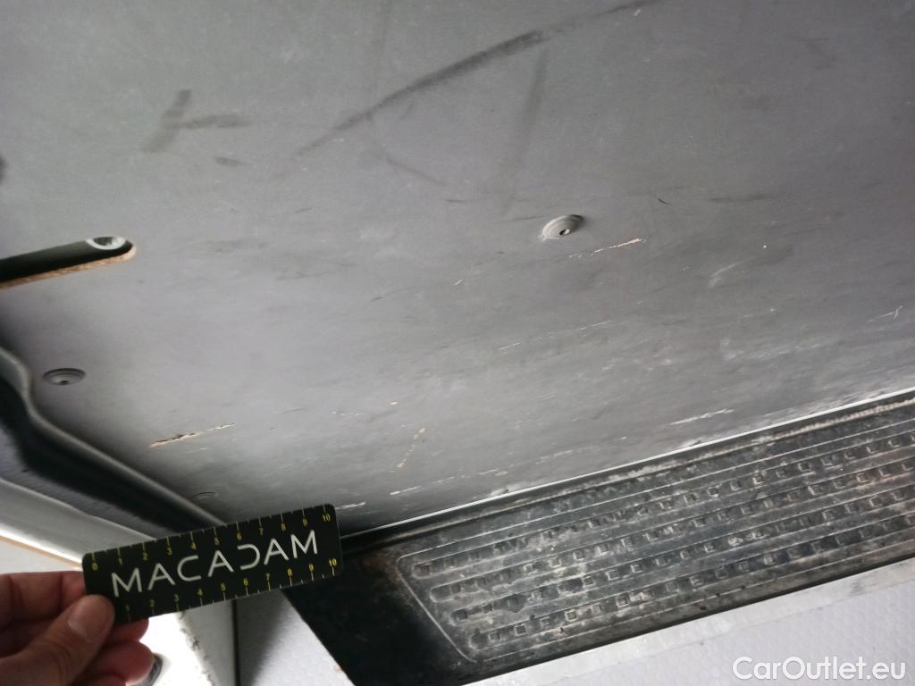  Land Rover  Discovery VOLKSWAGEN Transporter / 2020 / 4P / furgón Furgón Corto TN 2.0 TDI 110kW 4MO #52