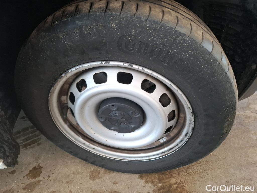  Peugeot  Partner  Premium L1 1.5 HDi 100CV BVM5 E6dT #1