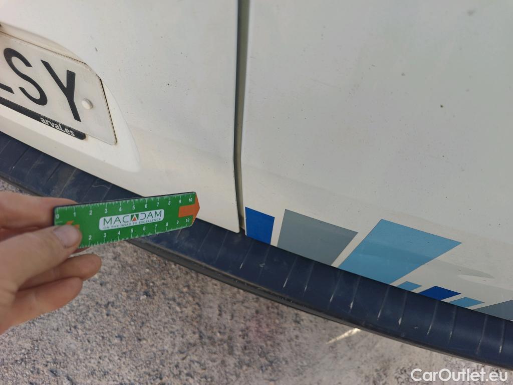  Renault  Kangoo RENAULT  Furgón/2013/4P/furgón derivado de turismo Maxi 2p Blue dCi 70 kW (95CV) #52