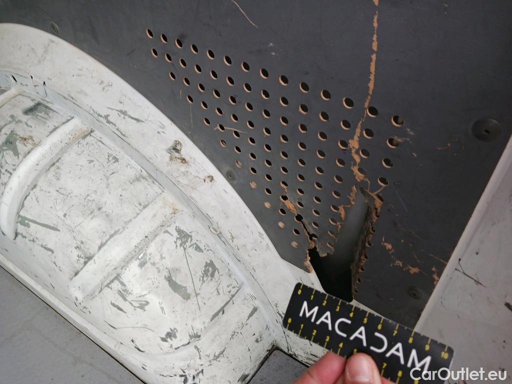  Land Rover  Discovery VOLKSWAGEN Transporter / 2020 / 4P / furgón Furgón Corto TN 2.0 TDI 110kW 4MO #17