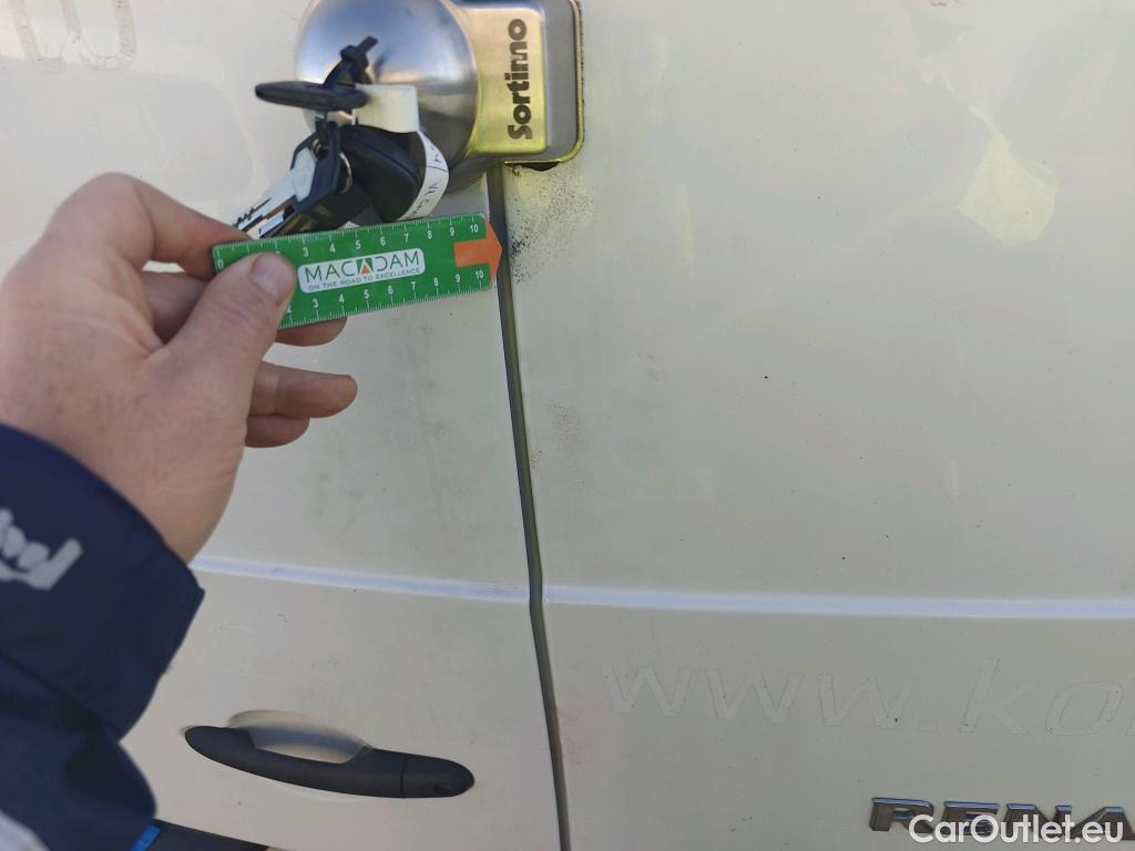  Renault  Kangoo RENAULT  Furgón/2013/4P/furgón derivado de turismo Maxi 2p Blue dCi 70 kW (95CV) #55