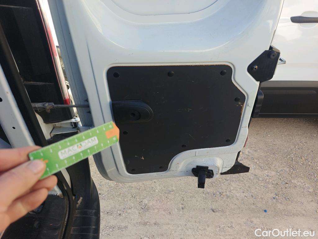  Renault  Kangoo RENAULT  Furgón/2013/4P/furgón derivado de turismo Maxi 2p Blue dCi 70 kW (95CV) #26