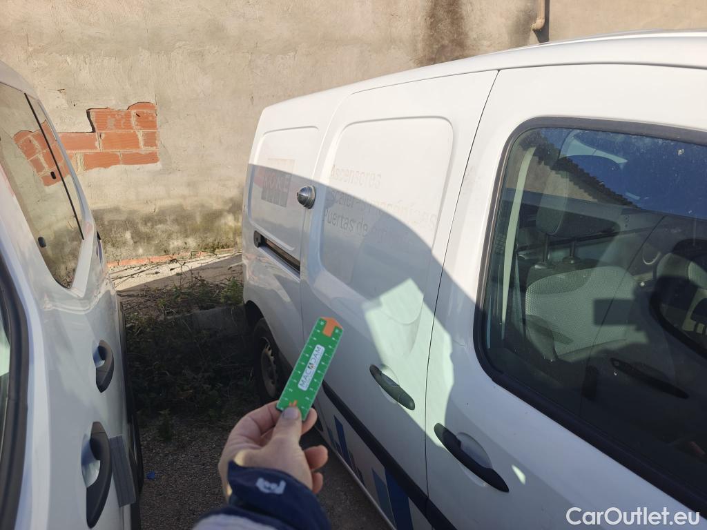  Renault  Kangoo RENAULT  Furgón/2013/4P/furgón derivado de turismo Maxi 2p Blue dCi 70 kW (95CV) #14