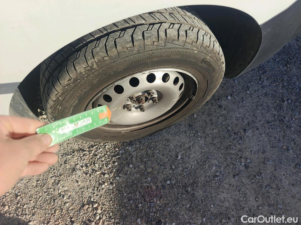  Renault  Kangoo RENAULT  Furgón/2013/4P/furgón derivado de turismo Maxi 2p Blue dCi 70 kW (95CV) #41