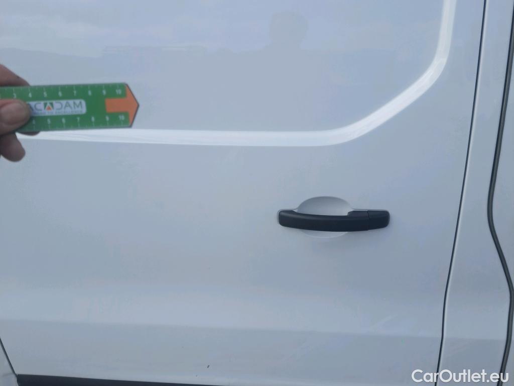  Renault  Trafic RENAULT  / 2019 / 4P / furgón Furgón 27 L1H1 Energy BluedCi 88 kW #5