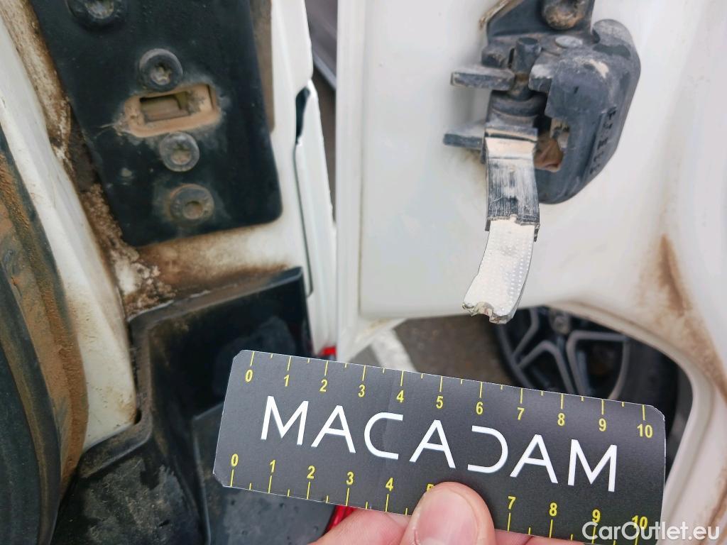  Land Rover  Discovery VOLKSWAGEN Transporter / 2020 / 4P / furgón Furgón Corto TN 2.0 TDI 110kW 4MO #23