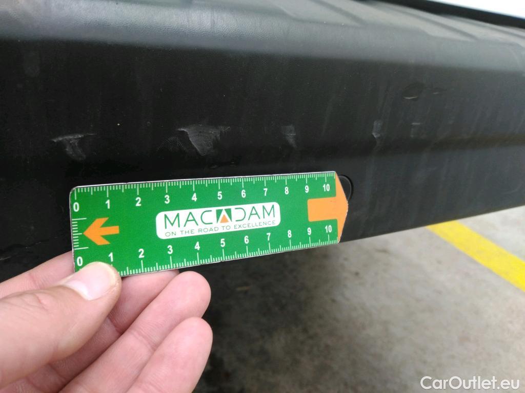  Renault  Trafic RENAULT  / 2019 / 4P / Fourgon tole NV FG GCF L2H2 1200 Energy dCi 145 #26