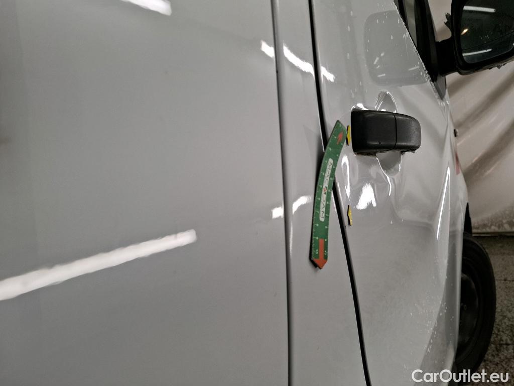  Renault  Trafic  Furgon Grand Confort L1H1 1200 1.6 dCi 125CV BVM6 E6 #25