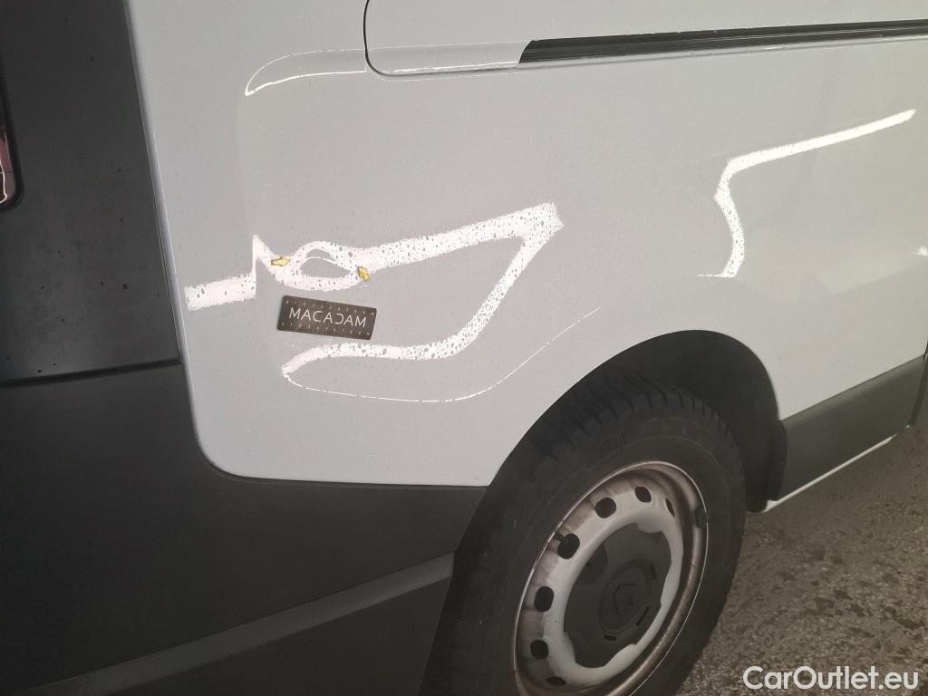  Renault  Trafic  Fourgon L2H1 3T Grand Confort 2.0 dCi 130CV BVM6 E6d #8