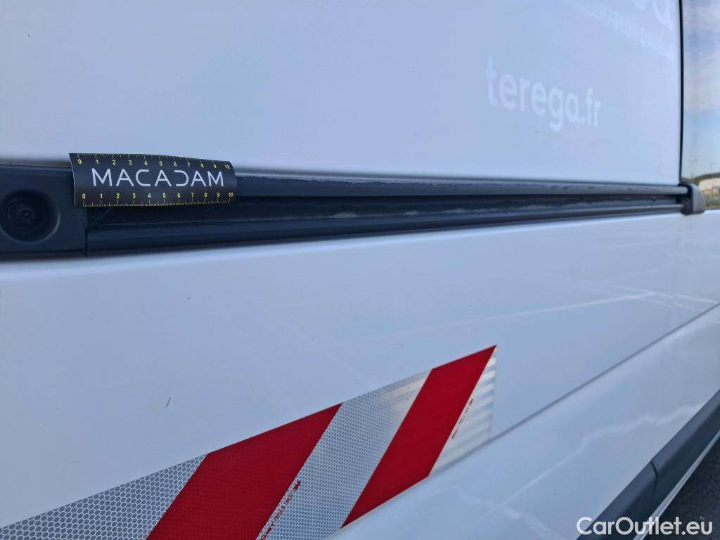  Renault  Master  III Fourgon L2H2 3 5 Grand Confort dCi #12